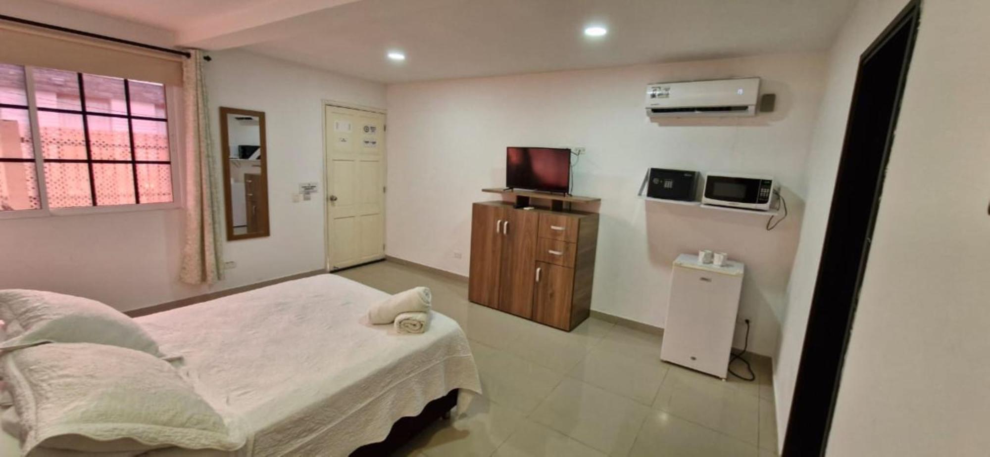 Hostal Marlyn Сан-Андрес Экстерьер фото